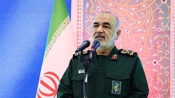 سرلشکر سلامی: قدرت دریایی ایران با توان تحریمشکنی به اوج رسید سرلشکر سلامی: قدرت دریایی ایران با توان تحریمشکنی به اوج رسید
