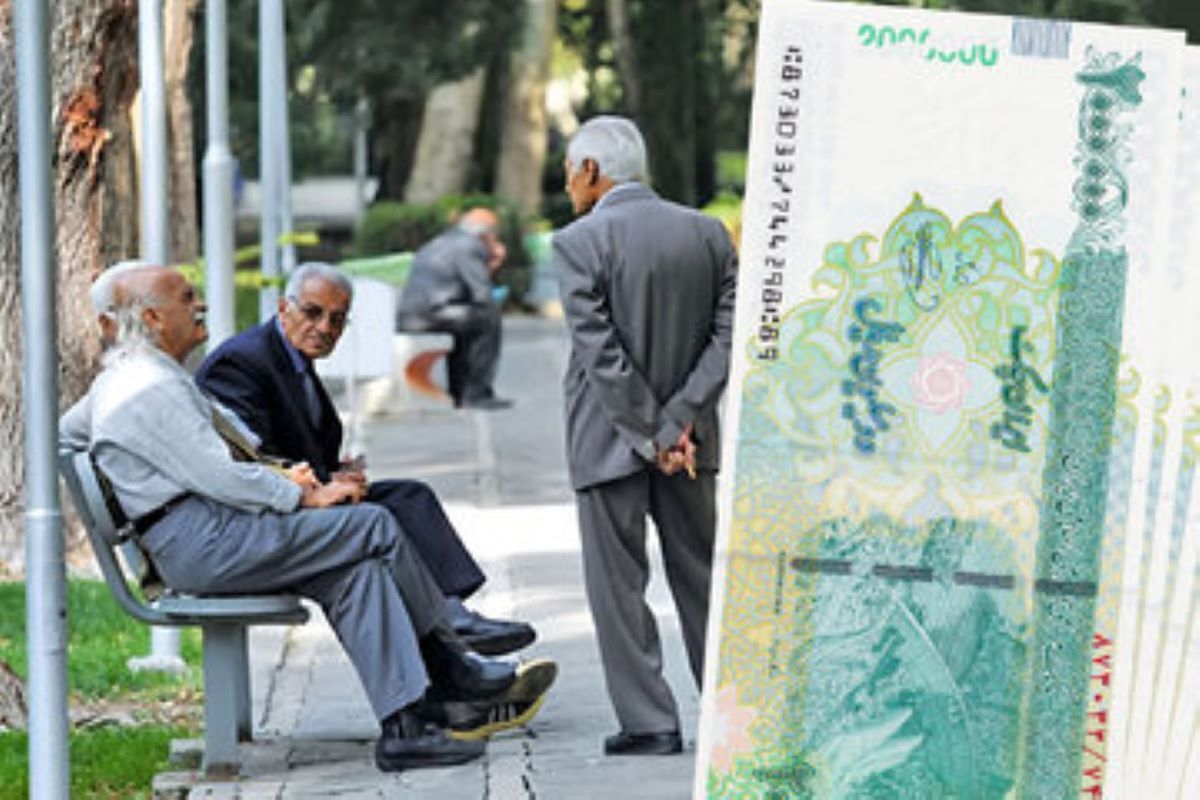 ۳۰۰ هزار نفر از بازنشستگان مشمول دریافت وام ۵۰ میلیون تومانی شدند ۳۰۰ هزار نفر از بازنشستگان مشمول دریافت وام ۵۰ میلیون تومانی شدند