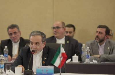 عراقچی: شانگهای میتواند نقش مرکزی در مقابله با تروریسم دولتی و تجاوز نظامی داشته باشد عراقچی: شانگهای میتواند نقش مرکزی در مقابله با تروریسم دولتی و تجاوز نظامی داشته باشد