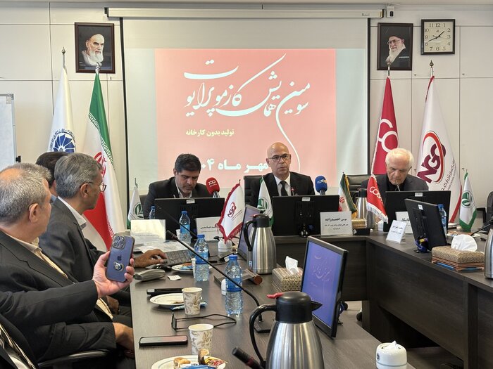 گواهی فعالیت تولید بدون کارخانه در دولت چهاردهم صادر شد گواهی فعالیت تولید بدون کارخانه در دولت چهاردهم صادر شد