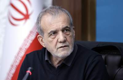 پزشکیان: با شعار دادن نمی‌شود مملکت را درست کرد