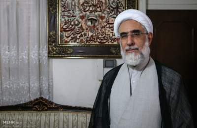 وحدت، کشور را در برابر تهدیدات دشمن واکسینه میکند/ قدردانی از گفتمان «وفاق» پزشکیان وحدت، کشور را در برابر تهدیدات دشمن واکسینه میکند/ قدردانی از گفتمان «وفاق» پزشکیان