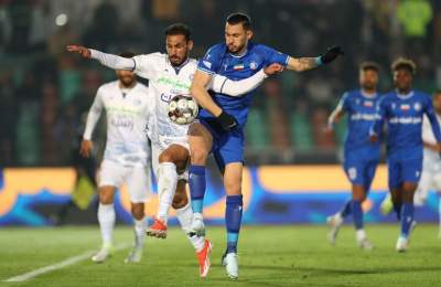 استقلال «لالیگایی» با ستارههایش به دنبال صدر؛ روز سخت سپاهان در کویر استقلال «لالیگایی» با ستارههایش به دنبال صدر؛ روز سخت سپاهان در کویر