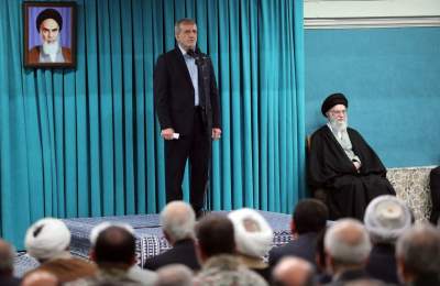 پیام حمایتهای رهبر انقلاب از پزشکیان برای کنشگران سیاسی پیام حمایتهای رهبر انقلاب از پزشکیان برای کنشگران سیاسی