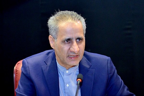 حسینی: واردات بنزین سوپر ۵۰ هزار تومانی صرفه اقتصادی ندارد