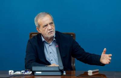 پزشکیان:کشورهای اسلامی باید همچون یک پیکر واحد در مسیر صلح گام بردارند پزشکیان:کشورهای اسلامی باید همچون یک پیکر واحد در مسیر صلح گام بردارند