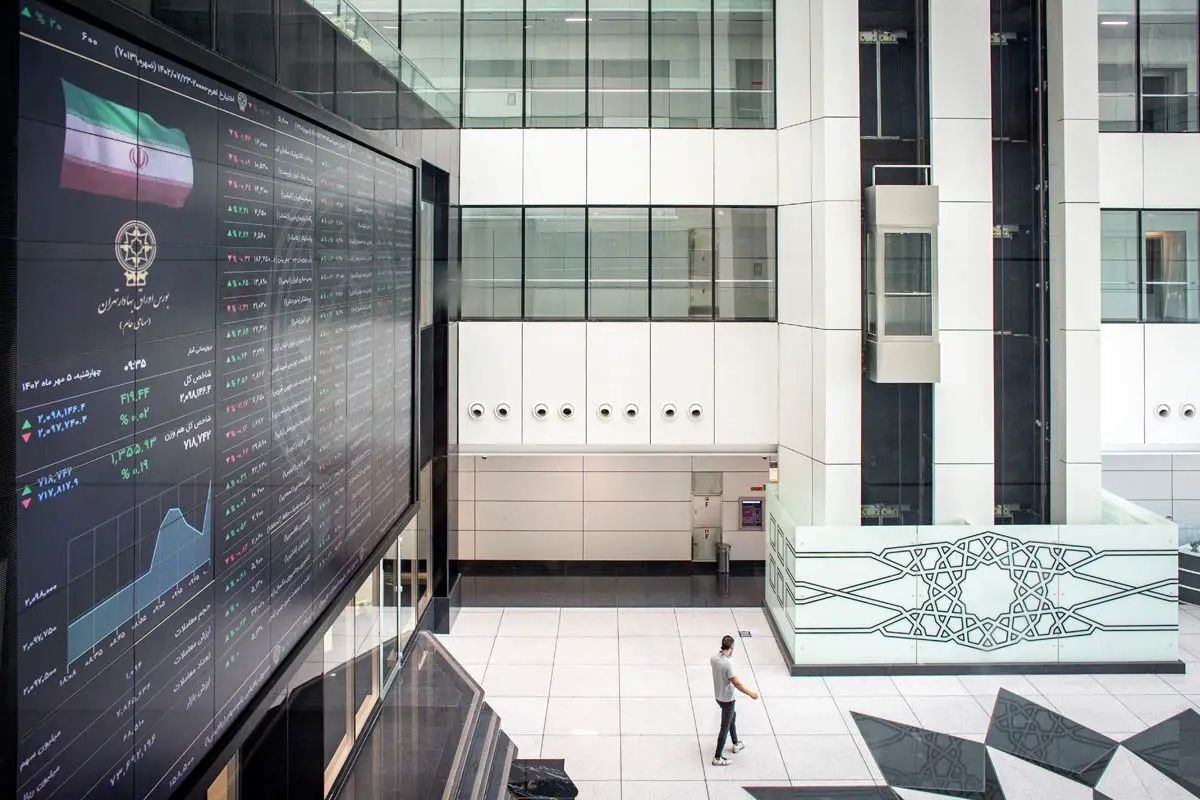 رشد آرام شاخص بورس در آخرین روز مهر | سرانه خرید، پایین تر از سرانه فروش است