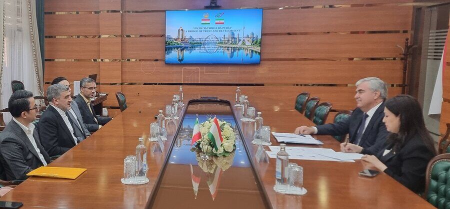 اعلام آمادگی ایران برای راهاندازی بورس کالایی تاجیکستان اعلام آمادگی ایران برای راهاندازی بورس کالایی تاجیکستان