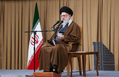 رهبر انقلاب: ۱۳ آبان باید در تاریخ و حافظه ملی بماند/ اختلاف ایران و آمریکا ذاتی است رهبر انقلاب: ۱۳ آبان باید در تاریخ و حافظه ملی بماند/ اختلاف ایران و آمریکا ذاتی است