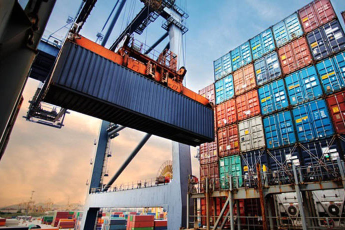 اقتصاد ایران در تله تمرکز تجاری؛ بیش از نصف مبادلات با همسایگان اقتصاد ایران در تله تمرکز تجاری؛ بیش از نصف مبادلات با همسایگان