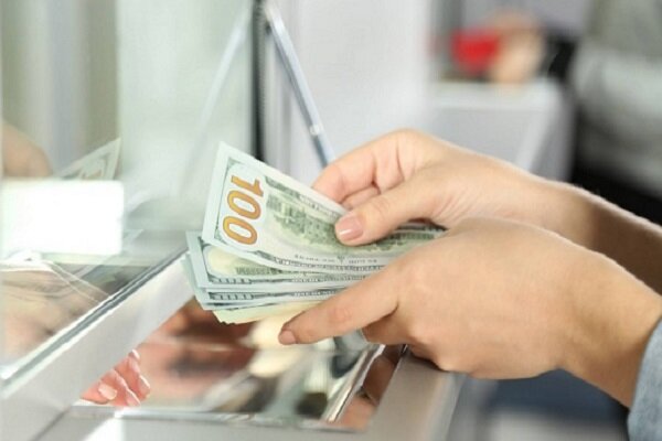 هیجانات ارزی فروکش میکند؛ خریداران، بهای ترس را میپردازند هیجانات ارزی فروکش میکند؛ خریداران، بهای ترس را میپردازند