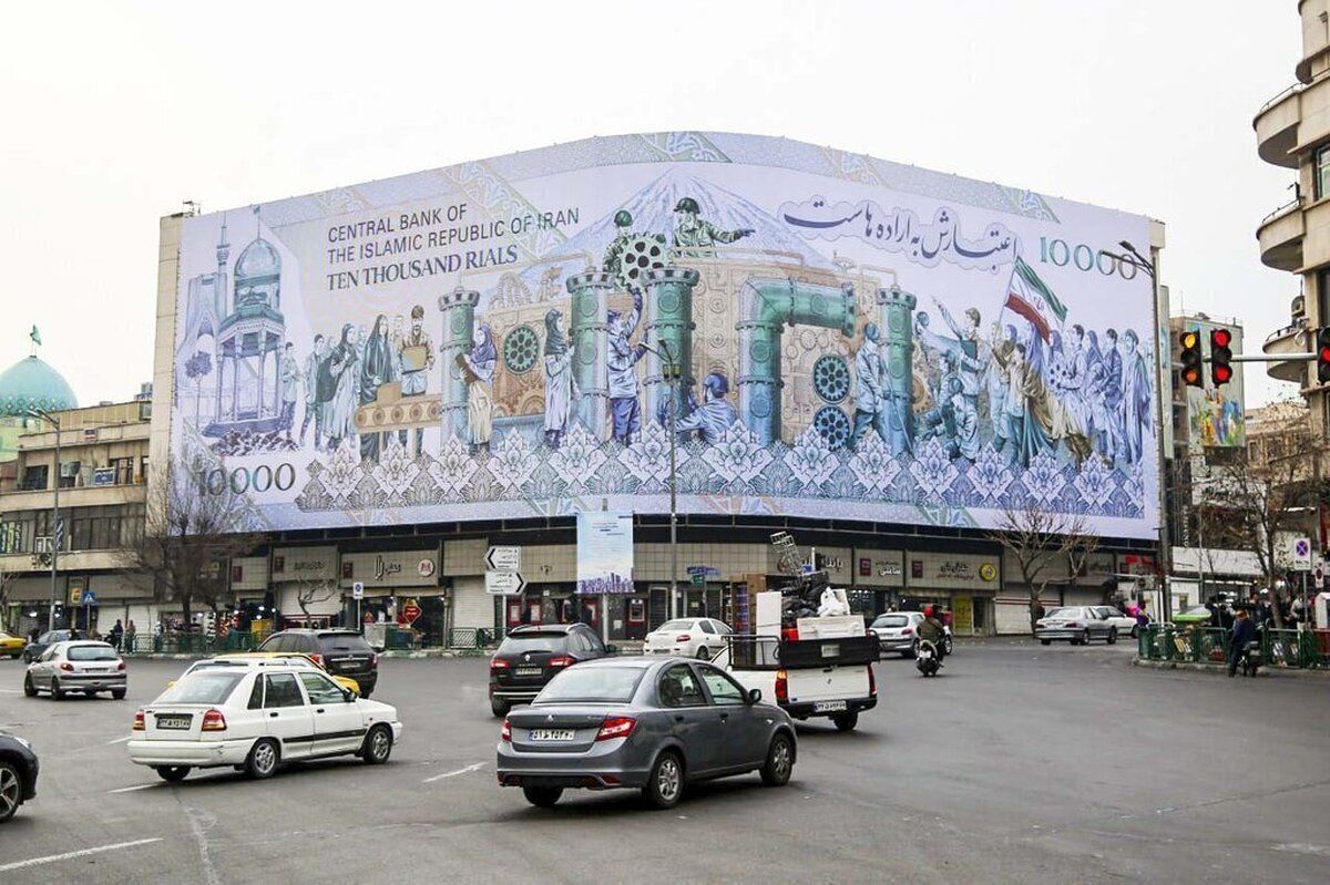 کانالهای خطرناک شوک تورمی در 1405 از نگاه یک اقتصاددان | رفع تحریمها اولویت است، وزارتخارجه وارد حواشی نشود کانالهای خطرناک شوک تورمی در 1405 از نگاه یک اقتصاددان | رفع تحریمها اولویت است، وزارتخارجه وارد حواشی نشود