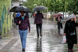 بارش باران در نوار شرقی و غربی کشور/افزایش نسبی دما از دوشنبه