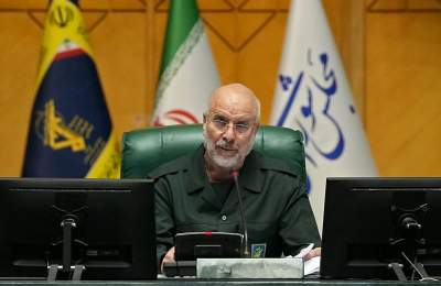 قالیباف:مردم ایران سپاه را بخشی از خود میدانند/ تروریستی محسوب شدن ارتشهای اروپایی قالیباف:مردم ایران سپاه را بخشی از خود میدانند/ تروریستی محسوب شدن ارتشهای اروپایی