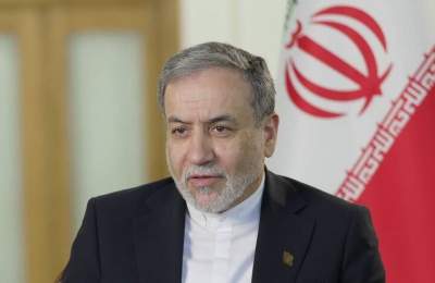 عراقچی: هنر در شرایط پیچیده سیاسی ارتباط میان ملتها را حفظ میکند عراقچی: هنر در شرایط پیچیده سیاسی ارتباط میان ملتها را حفظ میکند