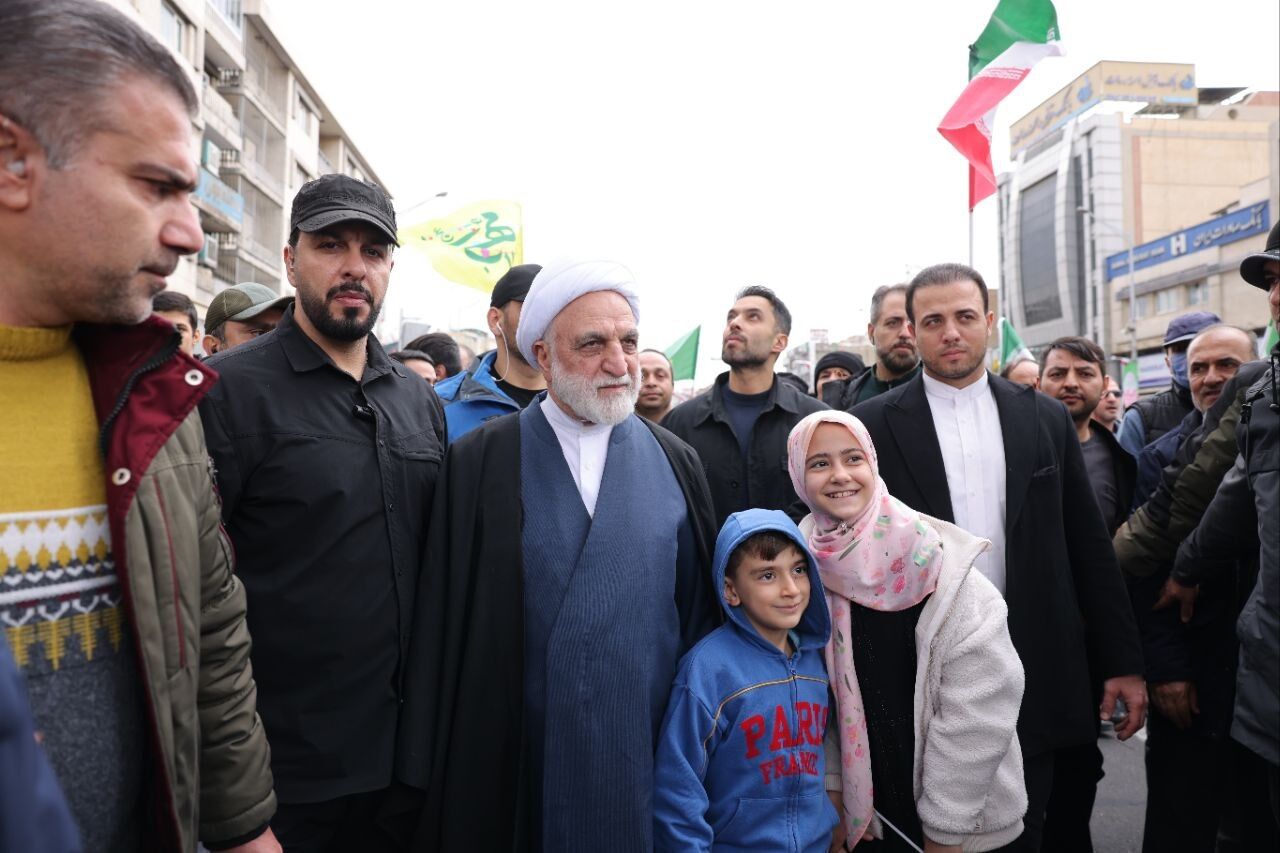 مردم ایران برای دفاع از میهن آمادهتر از همیشه هستند مردم ایران برای دفاع از میهن آمادهتر از همیشه هستند