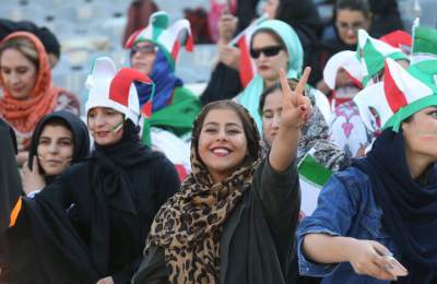 اولین حضور بانوان در لیگ برتر در نیم فصل دوم اولین حضور بانوان در لیگ برتر در نیم فصل دوم