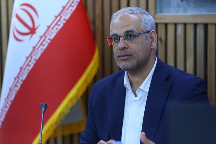توصیه معاون وزیر کار برای حفظ قدرت پول