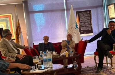 هنر جامعه را تلطیف می‌کند