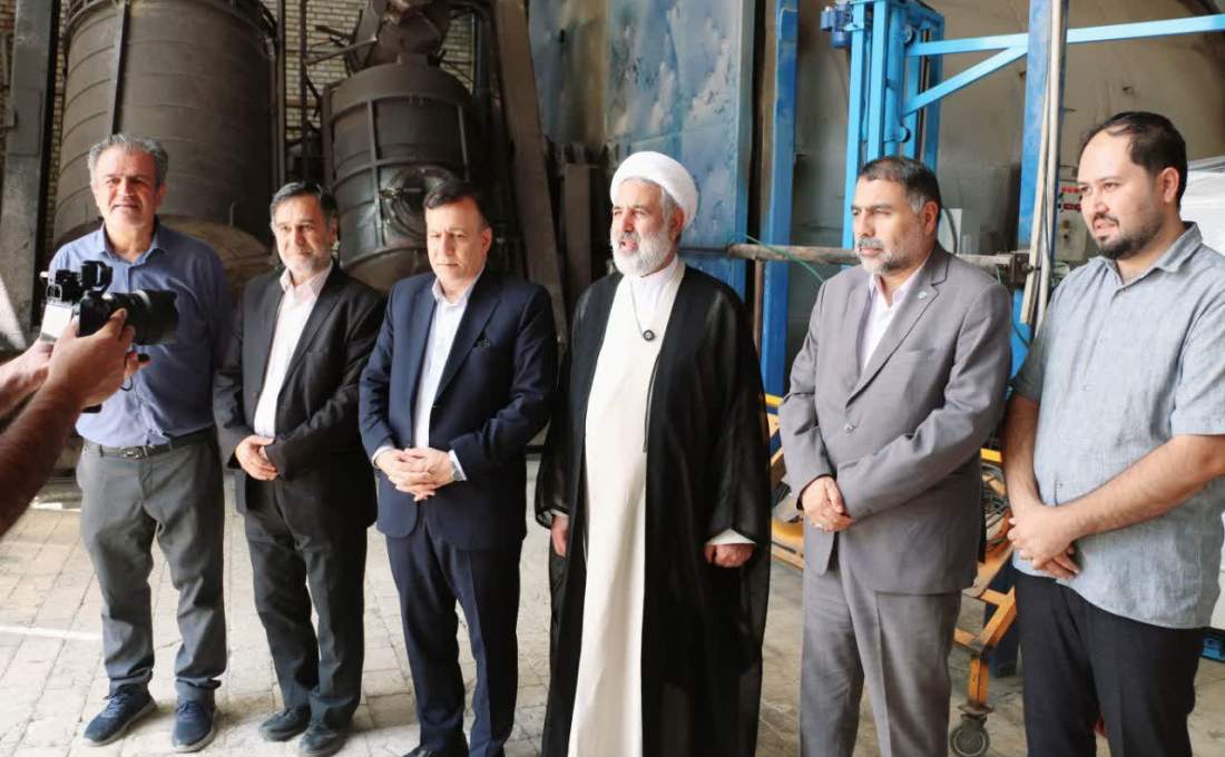 بازدید حجت‌الاسلام والمسلمین ذوالنوری، مدیرکل تعاون، کار و رفاه اجتماعی و مدیر شعب بانک توسعه تعاون استان قم از شرکت تعاونی «مهام پلیمر آرین»