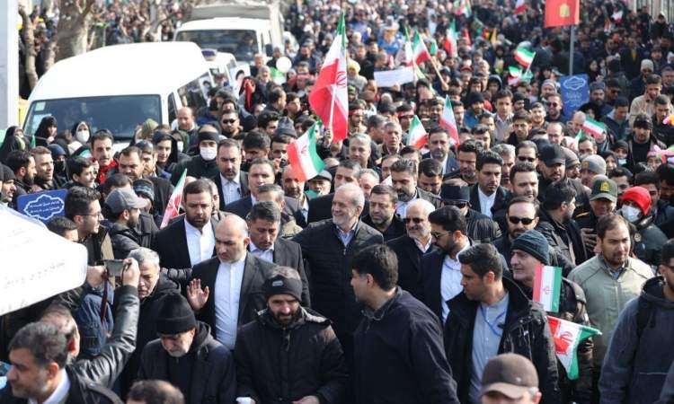 حضور رئیس‌جمهور در جشن پیروزی انقلاب اسلامی