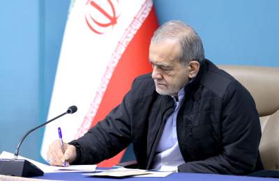 پزشکیان خطاب به معلمان: امید ایران فرزندانی هستند که شما پرورش می‌دهید