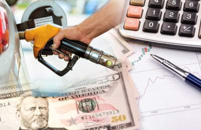 افزایش قیمت بنزین، مسیر حرکت نقدینگی را تغییر می‌دهد؟ | گلوانی: گرانی بنزین یک شوک موقت تورمی ایجاد می‌کند نه تورم 150 درصدی!