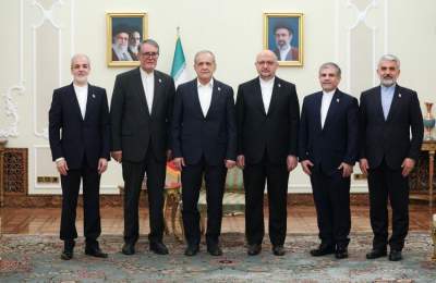 پزشکیان: حامل پیام برادری، دوستی و وحدت باشید